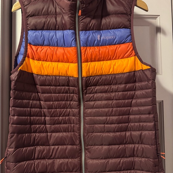Cotopaxi Vibrant Women’s Vest-Wine Stripe - Picture 3 of 4